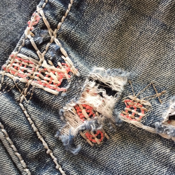 BKE Stella shorts - Picture 8 of 8